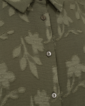 FQSando blouse met ingeweven bloemenprint, lange mouwen en knoopsluiting van het merk Freequent in de kleur deep lichen green.