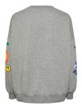 Sweater van het merk Pieces met kleurrijke prints en de tekst Saturday met ronde hals, lange mouwen en geribde boorden in de kleur light grey melange.