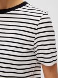 Gestreept T-shirt van het merk Selected Femme met ronde hals en korte mouw in de kleur zwart/wit.