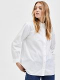 Witte blouse met lange mouwen en knoopsluiting.