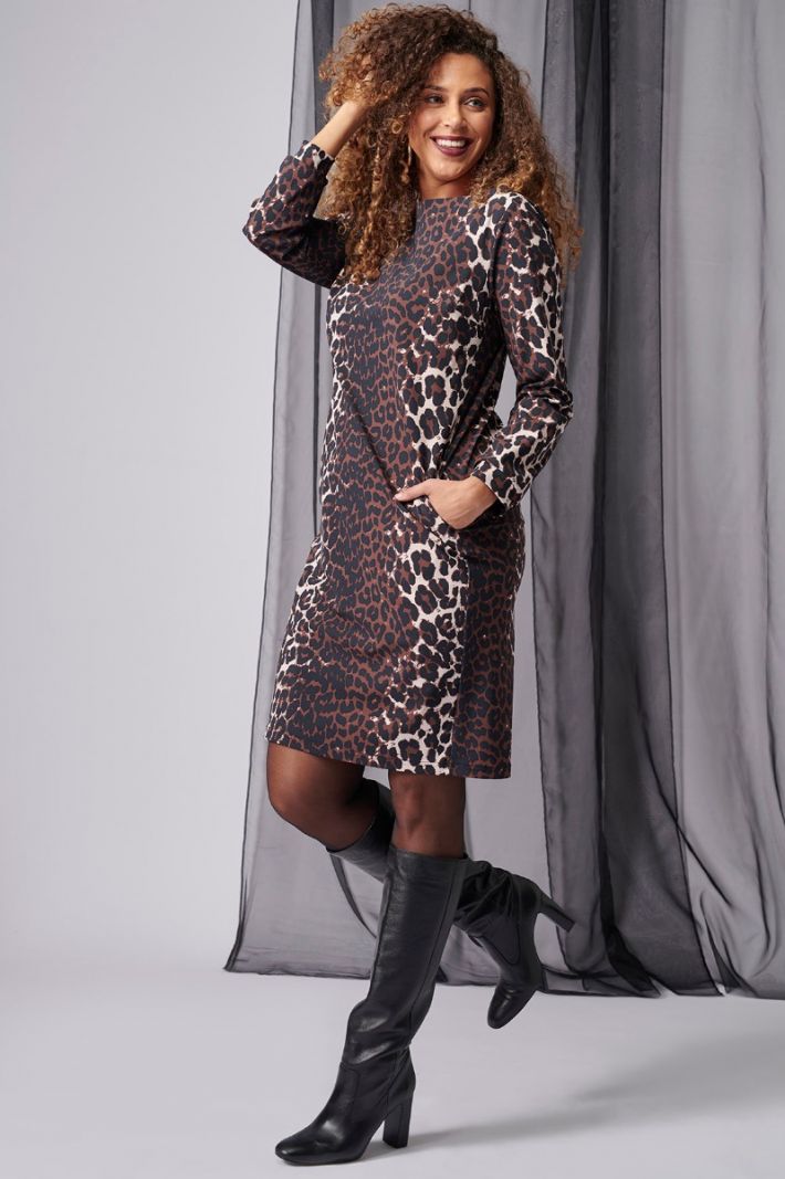 03985 Flex Leopard Dress - Oyster/Black