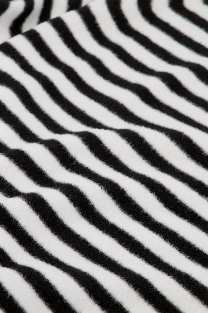 09642 Joey Soft Striped Pullover - Zwart/Wit