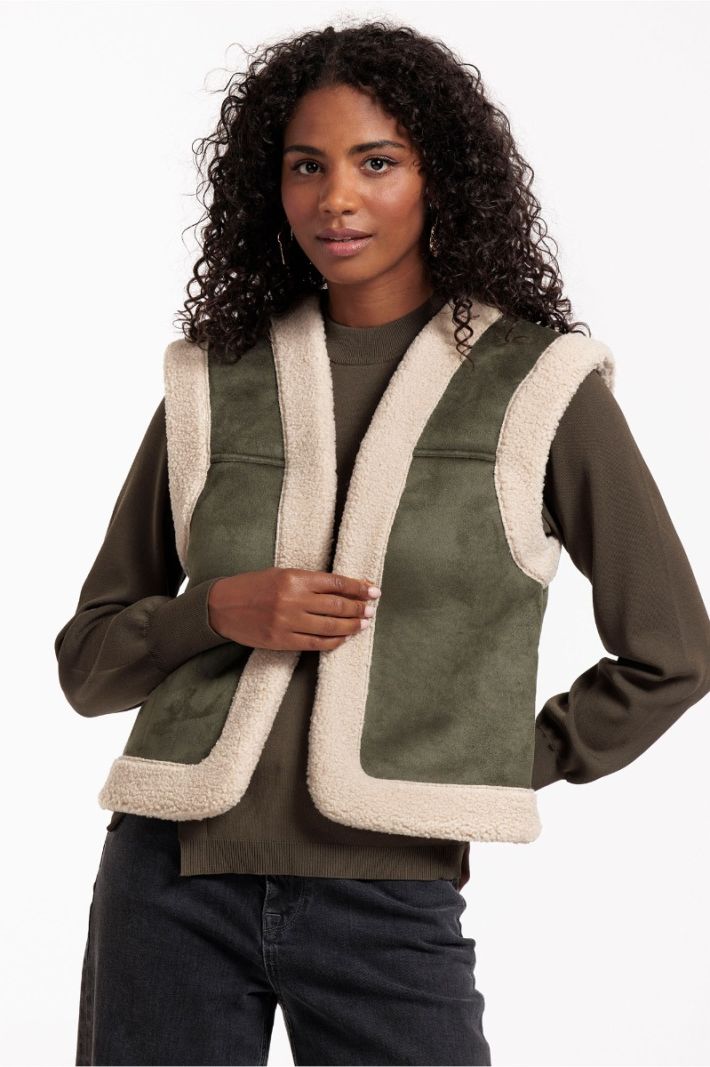 11866 Donna Lammy Waistcoat - New Army