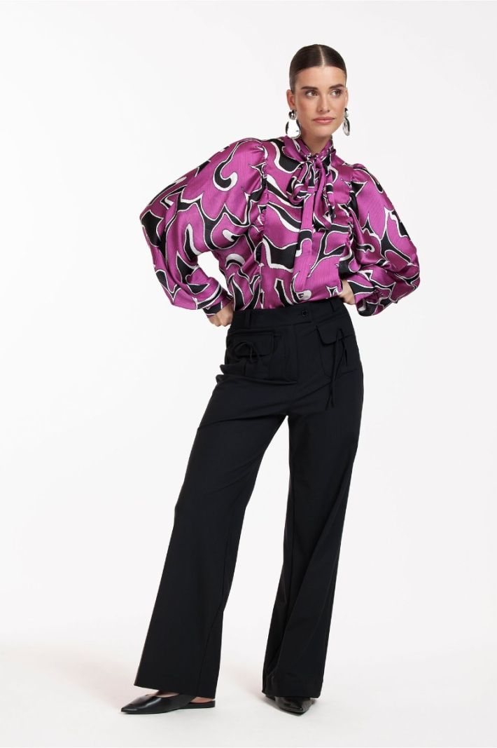 12218 Paulette Crinkle Blouse - Magenta/Black