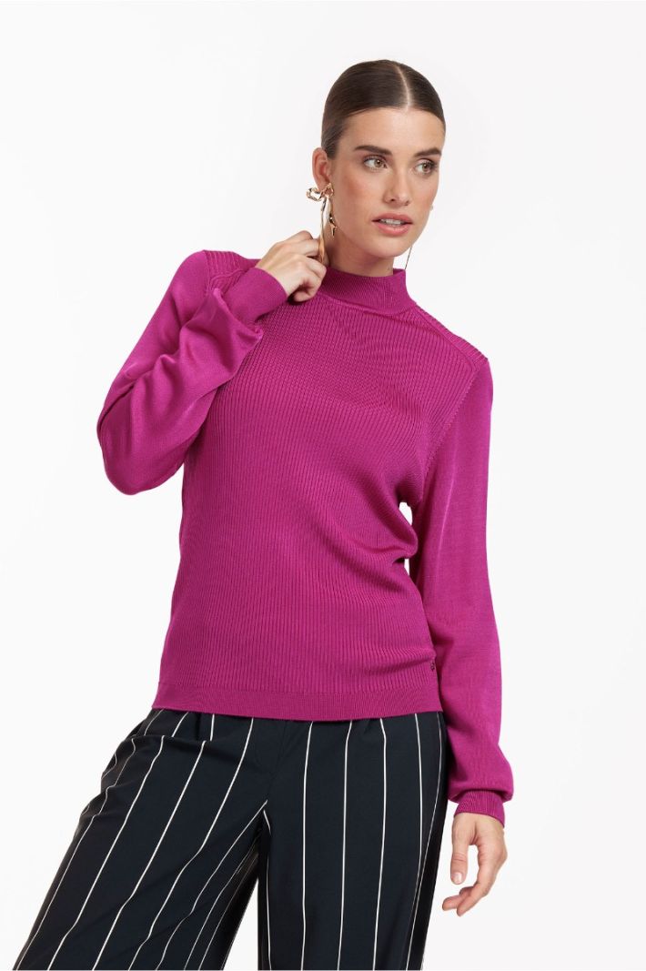 12254 Nadia Shiny Pullover - Magenta