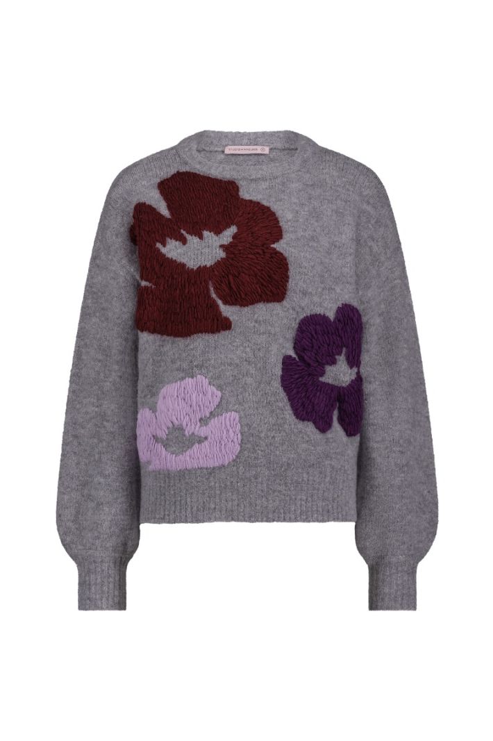 12281 Nour Flower Pullover - Grey Melange