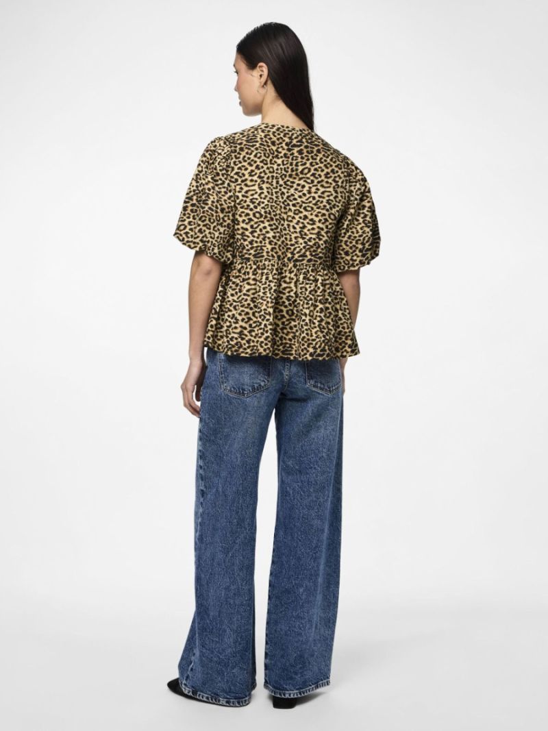 17156546 Pcnancy Leopard Top - Dove