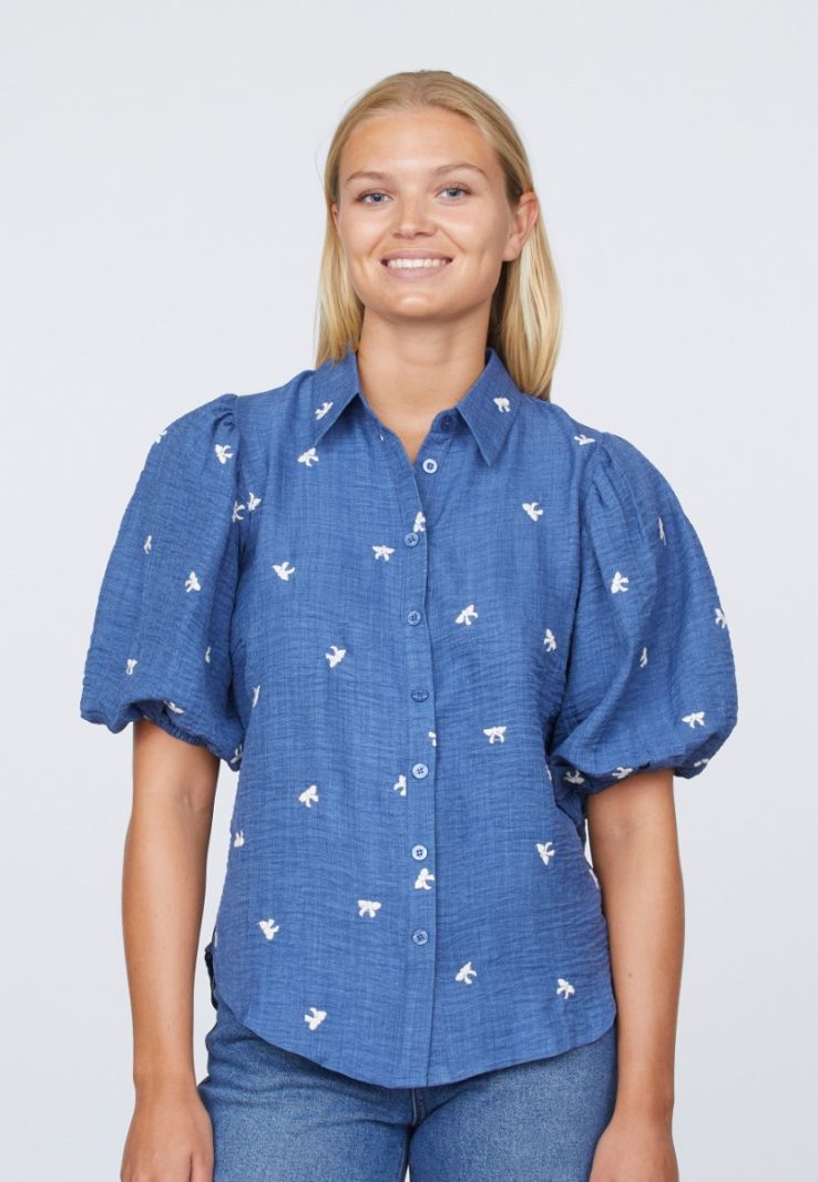 18005 Ella-Sh2 Blouse met Pofmouwtje - Ocean Blue