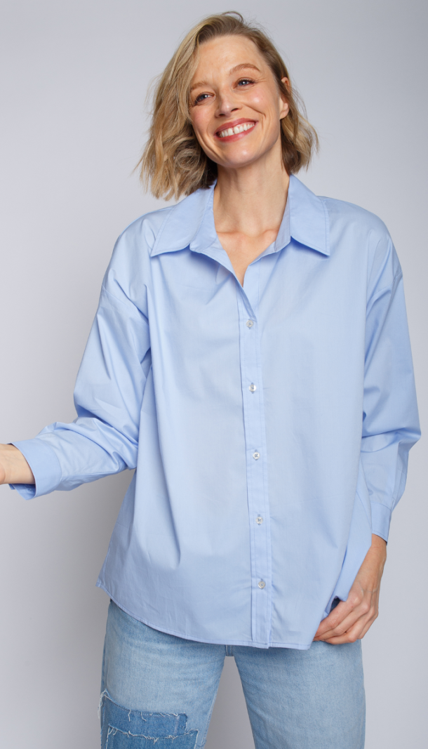 4890-155920 Oversized Blouse met Stretch - Licht Blauw